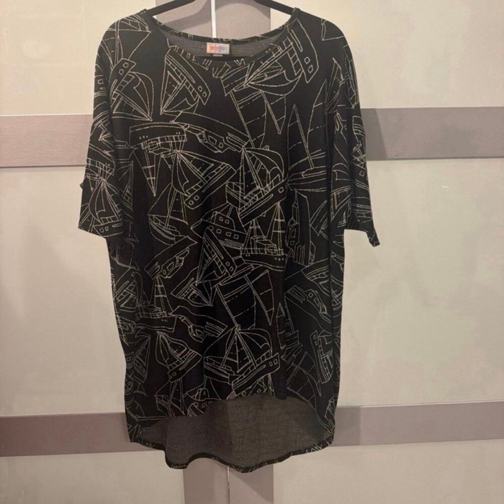 LuLaRoe Irma Tunic Top Large NWOT Black White Sailboat Nautical High Low Stretch